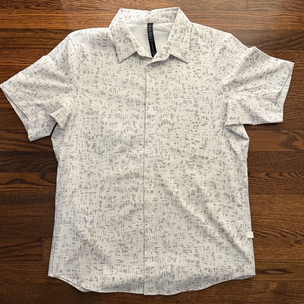 Lululemon Airing Easy Short Sleeve Shirt Grid Block - White/Tan - Large Like-New